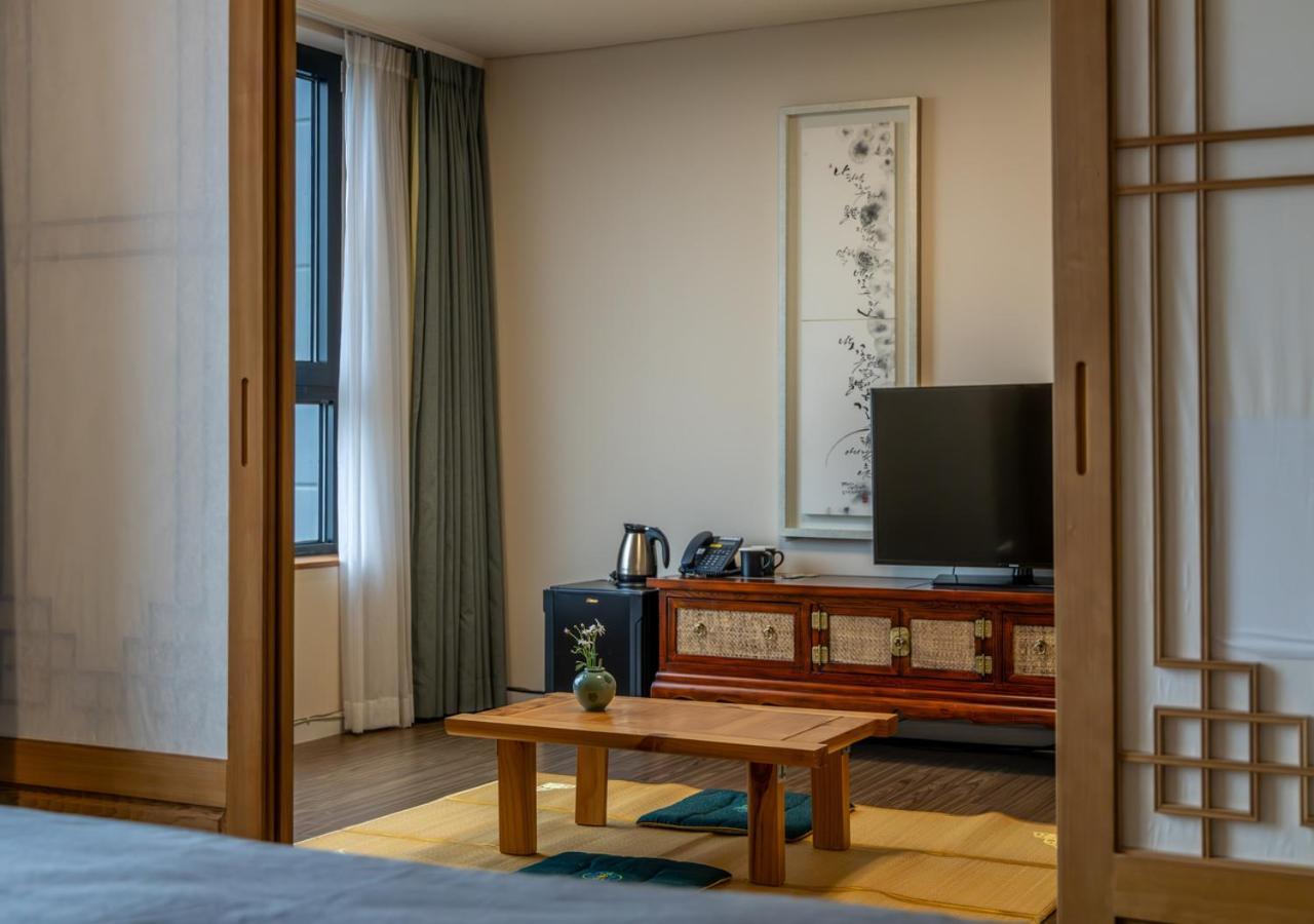 Jk Blossom Hotel Seoul Bagian luar foto