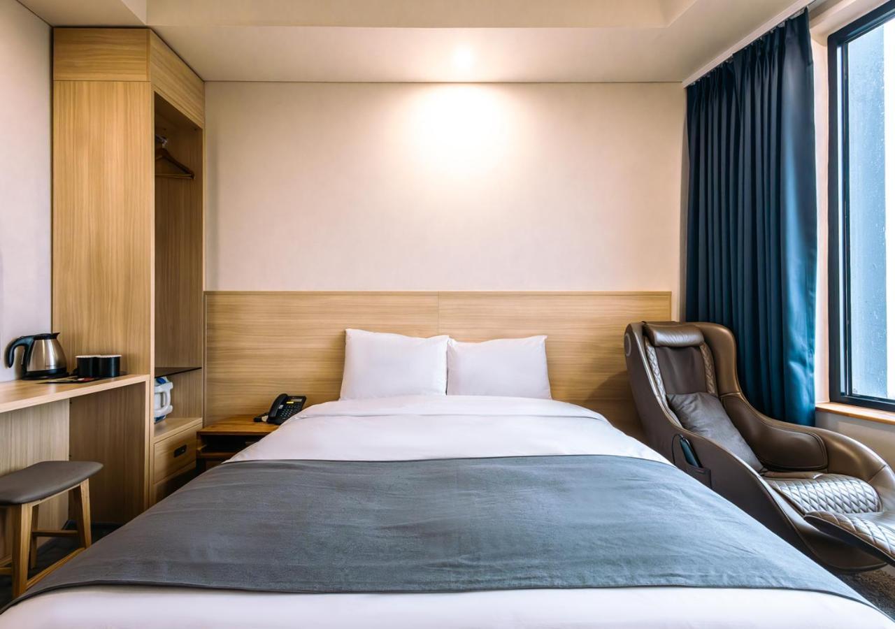 Jk Blossom Hotel Seoul Bagian luar foto