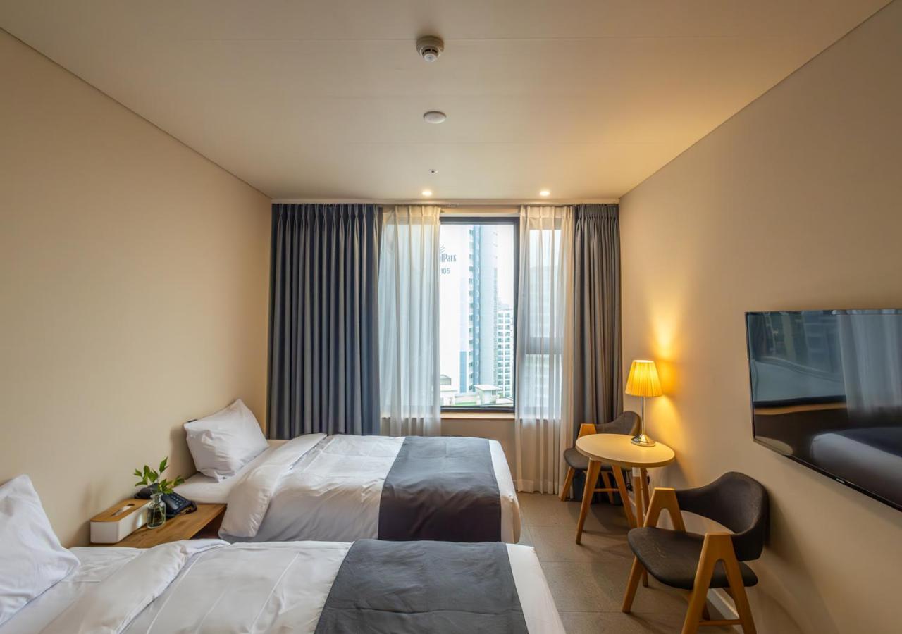 Jk Blossom Hotel Seoul Bagian luar foto