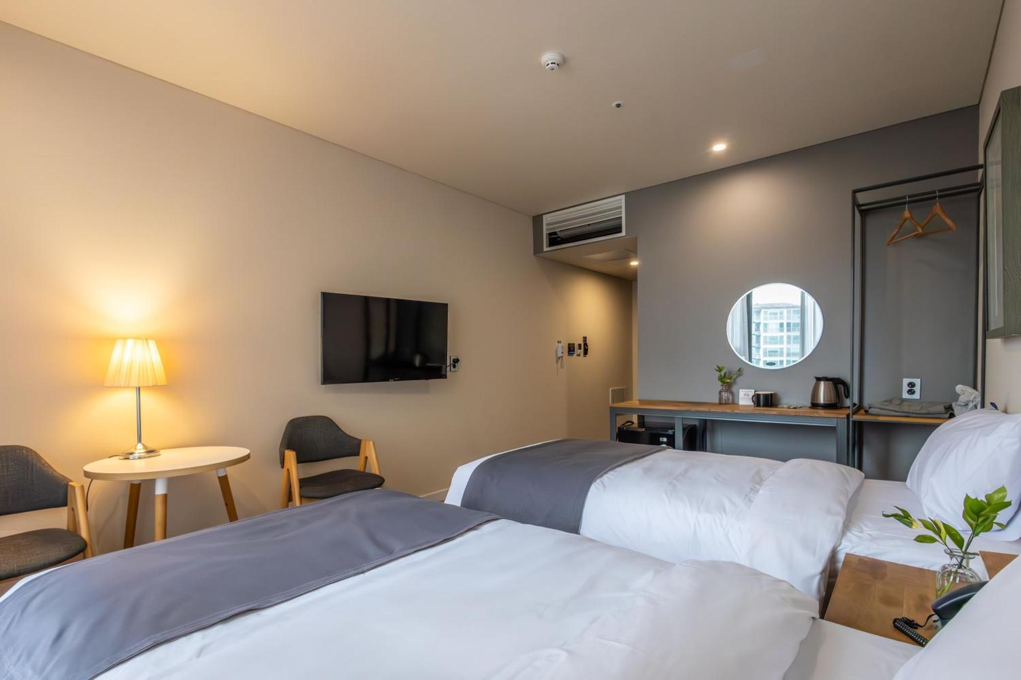 Jk Blossom Hotel Seoul Bagian luar foto