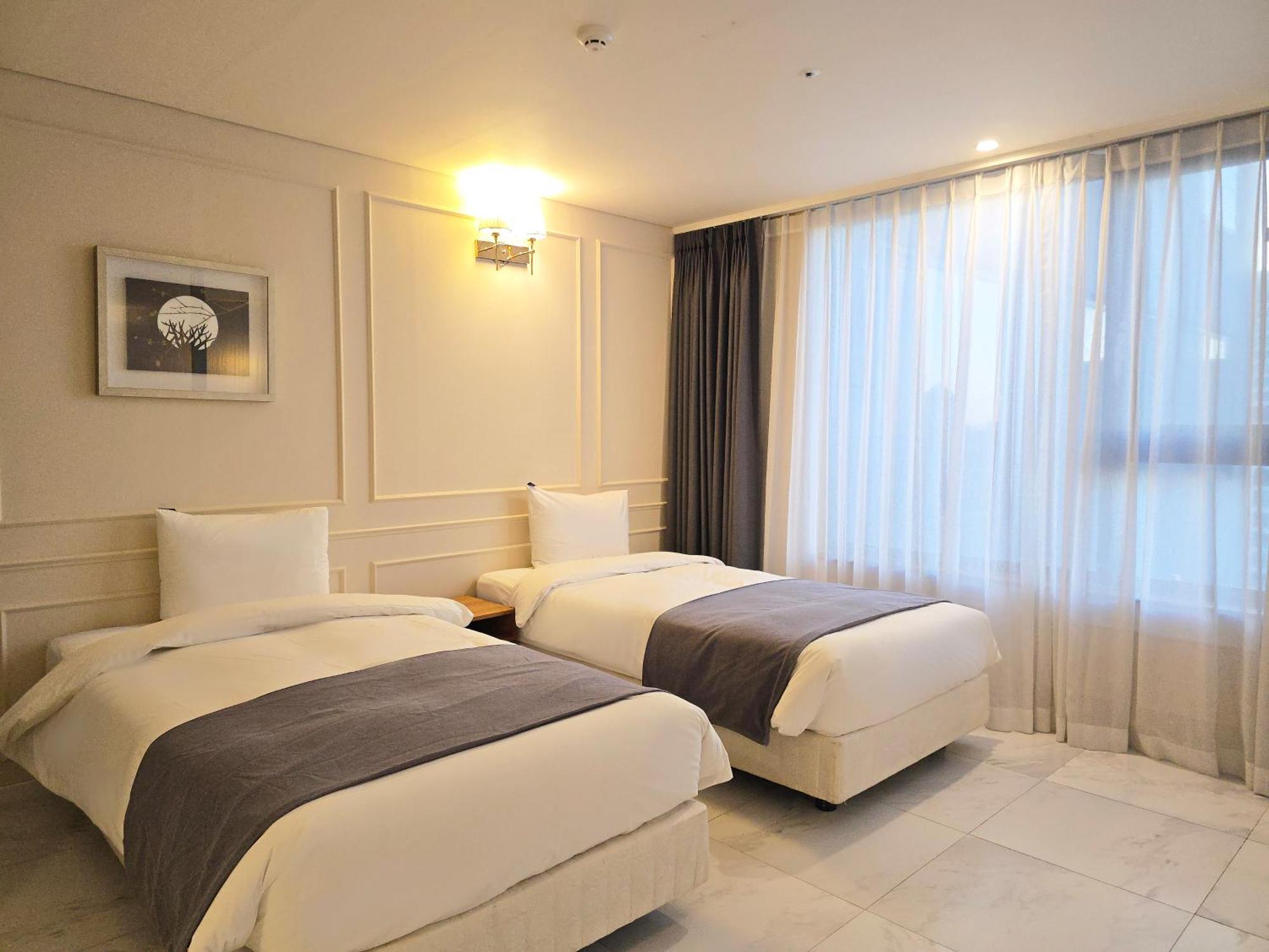 Jk Blossom Hotel Seoul Bagian luar foto