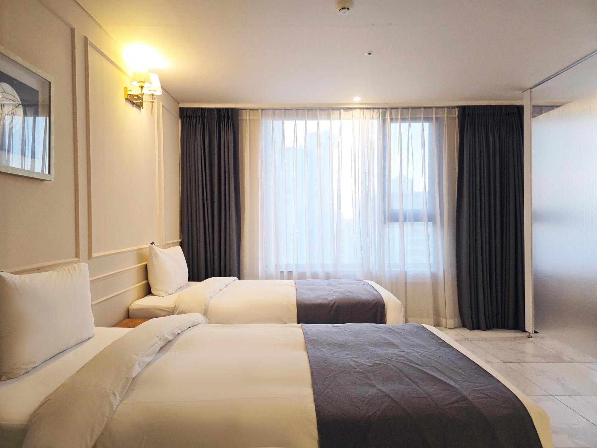 Jk Blossom Hotel Seoul Bagian luar foto