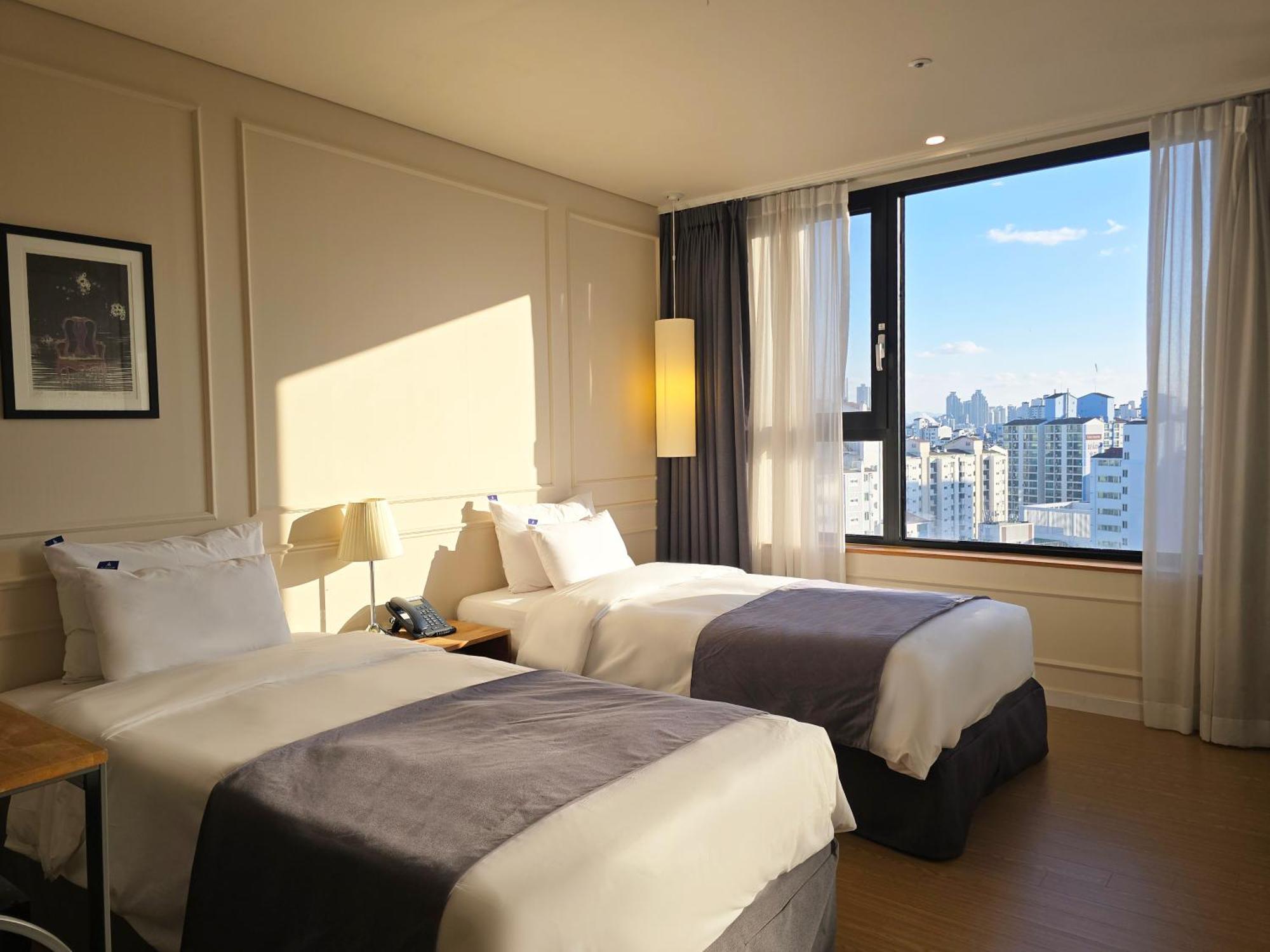 Jk Blossom Hotel Seoul Bagian luar foto