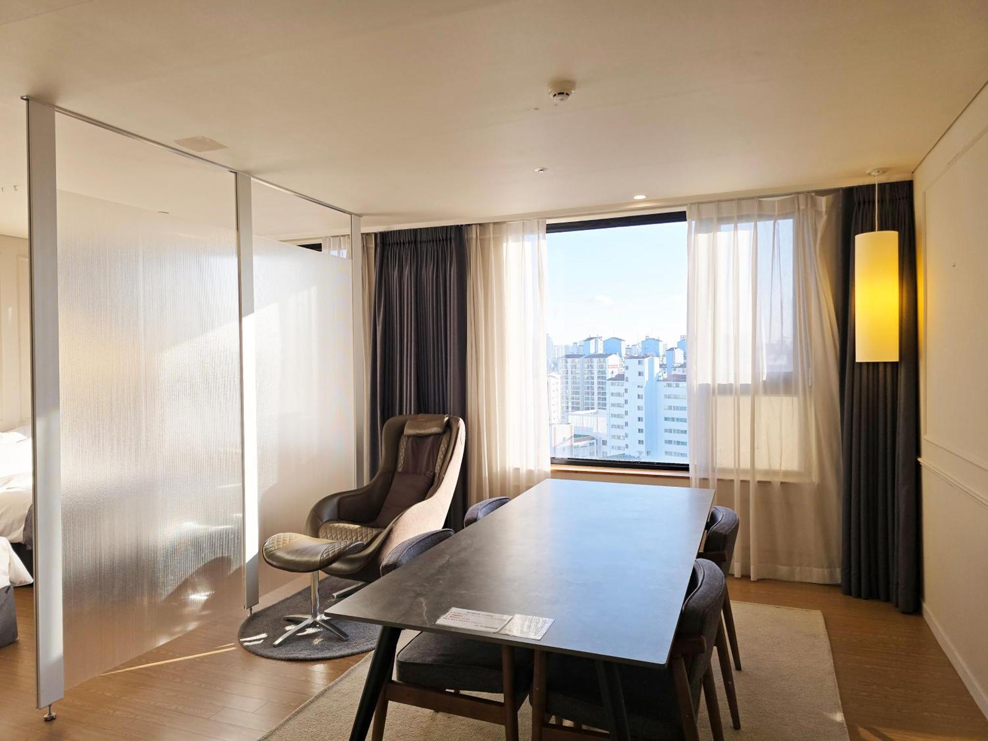 Jk Blossom Hotel Seoul Bagian luar foto